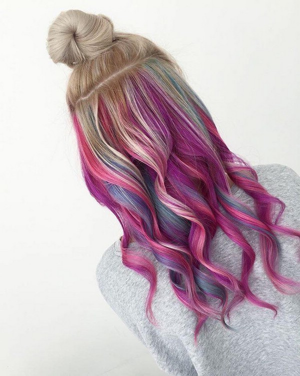 Волосы ярких цветов
