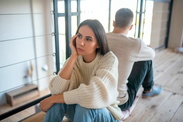 одиноко в отношениях